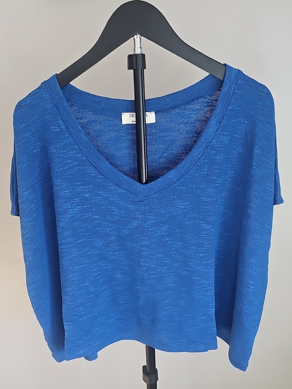 Zella Women's V-Neck Short Sleeve Top in Royal Blue